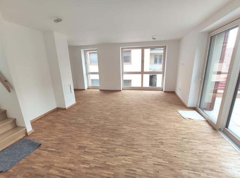 OG: Wohnen mit Zugang zur Terrasse Bild 4