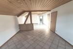 3 Zi. DG Wohnung mit Küche, Gartenmitbenutzung und Stellplatz - Etagenwohnung Weisendorf | Angebot:24351111