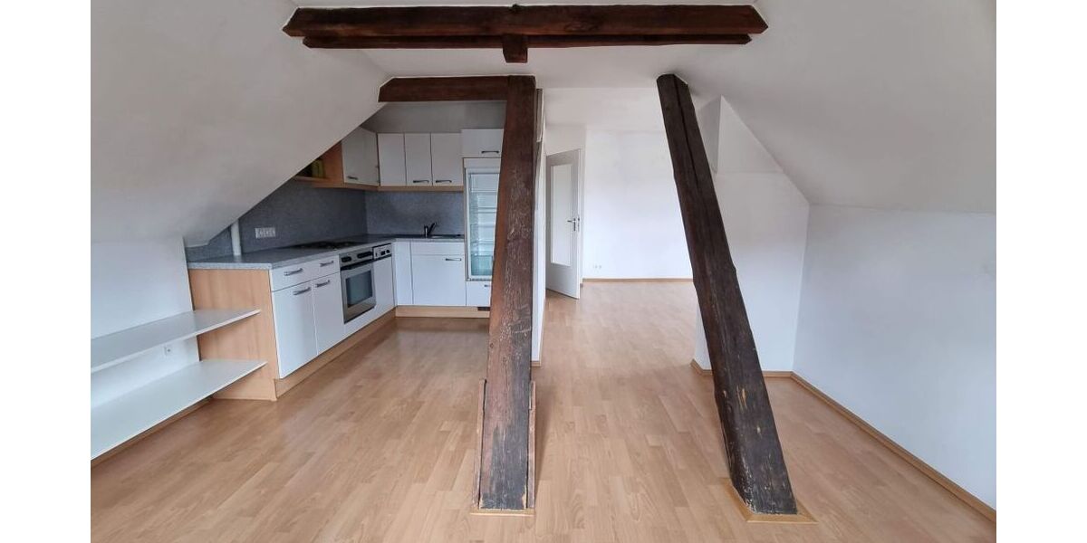 Blick aus Küche, Essbereich